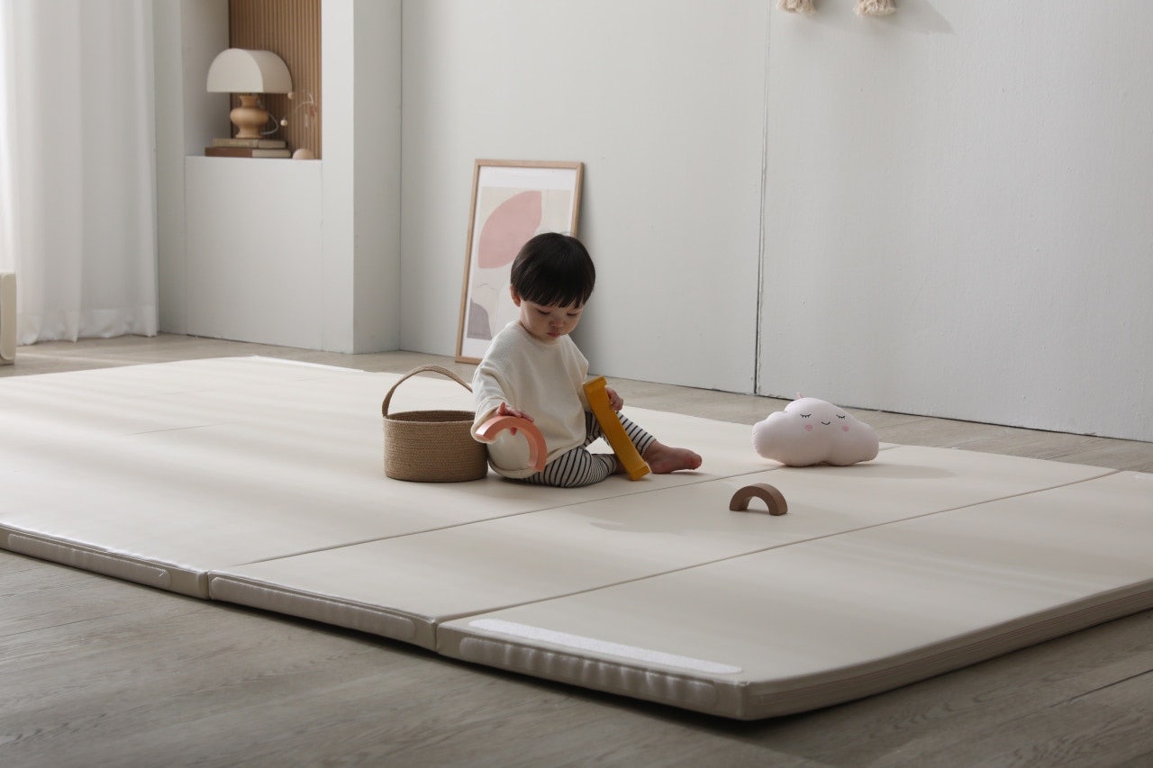 Family Bumper Bed - Baby Bed, Floor Mat, Play Area and Sofa
